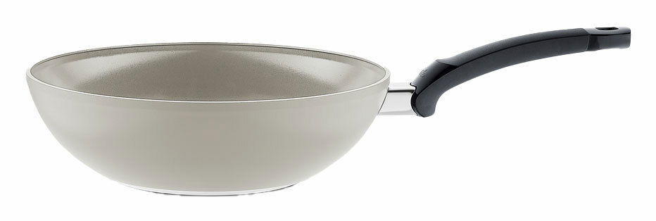 Seitliche Ansicht einer 28cm Wokpfanne mit ergonomischem Griff, ideal für asiatische Gerichte.