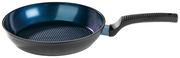Schwarze Bratpfanne mit blauem Innenbeschichtung und strukturiertem Griff, seitliche Perspektive