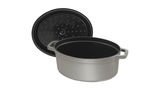 Grauer ovaler Bräter Cocotte 33cm mit geöffnetem Deckel, seitliche Perspektive
