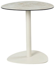 Moderne bijzettafel met rond tafelblad en slanke, centrale poot, zijaanzicht
