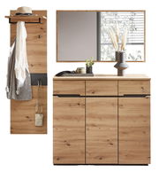 Garderoben-Set aus Holz mit Wandpaneel, Haken, Ablage und Kommode mit Spiegel, frontal fotografiert.