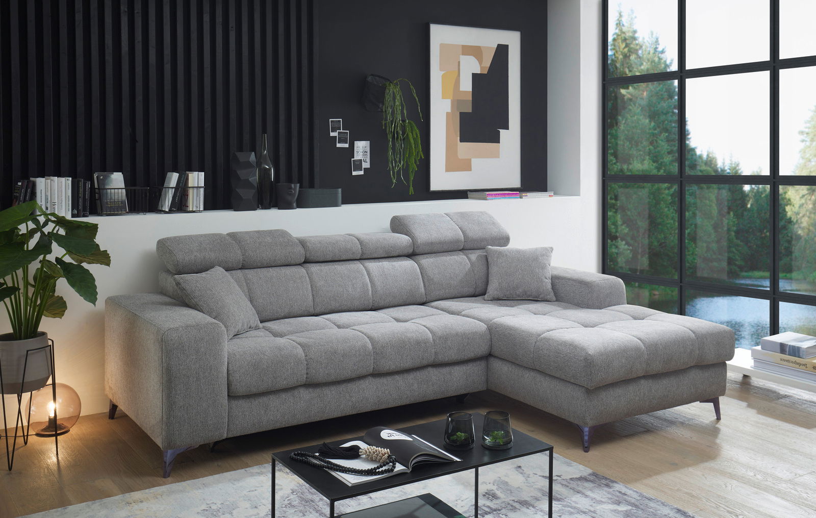 Graues Ecksofa SYDNEY in modernem Wohnzimmer, seitliche Perspektive