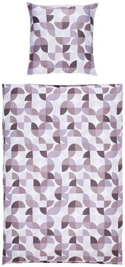 Bettwäsche-Set mit geometrischem Muster in Lila- und Weißtönen, bestehend aus einem Kissenbezug und einem Bettdeckenbezug, aus der Vogelperspektive fotografiert.