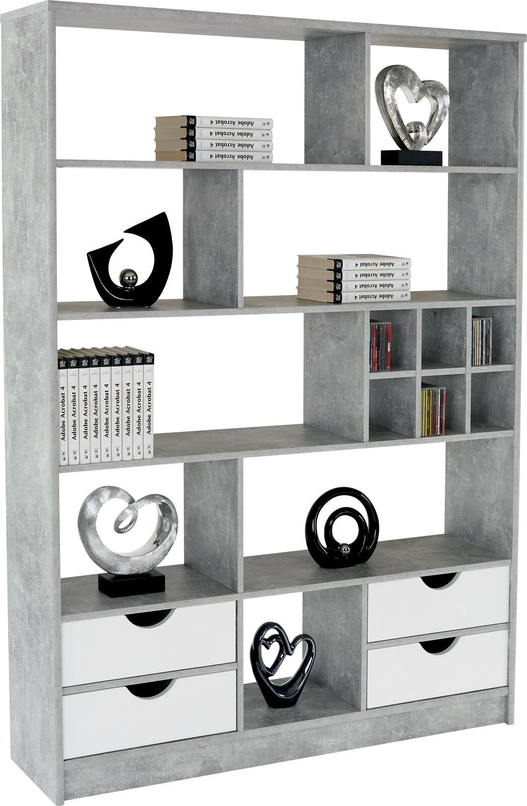 Grauer Raumteiler mit mehreren Fächern und Schubladen, dekoriert mit Büchern und Skulpturen. Frontalansicht.