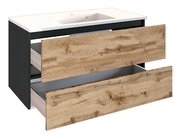 Waschplatz mit zwei offenen Schubladen in Holzoptik, seitliche Perspektive