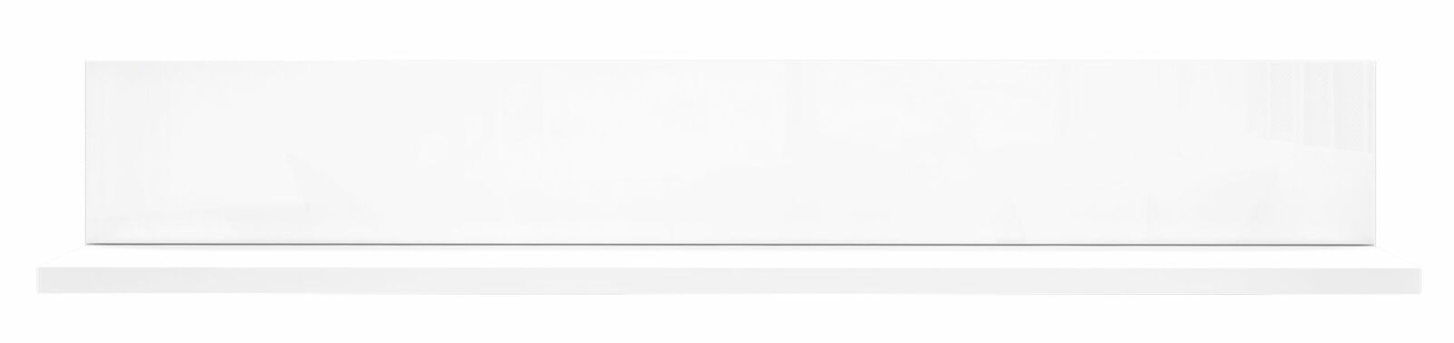 Weißes Wandregal in Frontalansicht