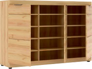 Heller Holzschrank mit zwei geöffneten Türen und mehreren Regalböden, freigestellt auf weißem Hintergrund, Ansicht schräg von vorn