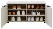 Weißer Schuhschrank mit zwei geöffneten Türen, Innenansicht frontal, mit mehreren Fächern und darin ordentlich verstauten Schuhpaaren.
