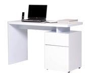 Moderner weißer Schreibtisch mit Laptop, Telefon und Büchern, seitliche Perspektive