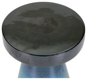 Ronde, glanzende zwarte barkruk/bijzettafel met cilindrische vorm en licht taps toelopende voet, bovenaanzicht vanuit een lichte hoek van bovenaf