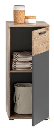 Moderner Badstandschrank mit geöffneter Tür, zeigt Handtücher und einen Aufbewahrungskorb im Inneren. Perspektive von vorne.