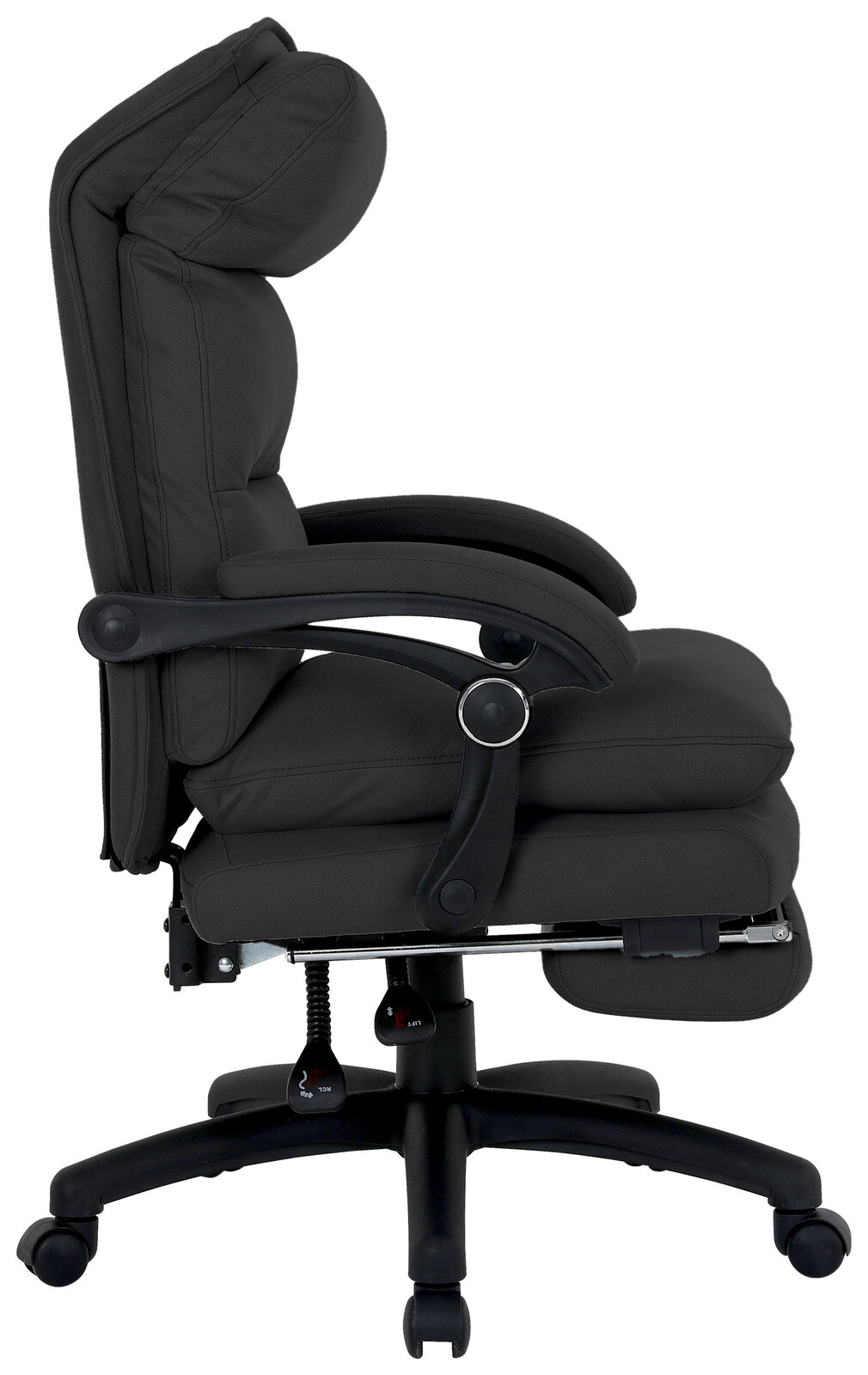 Seitliche Ansicht eines schwarzen Chefsessels mit gepolsterter Rückenlehne und Armlehnen.