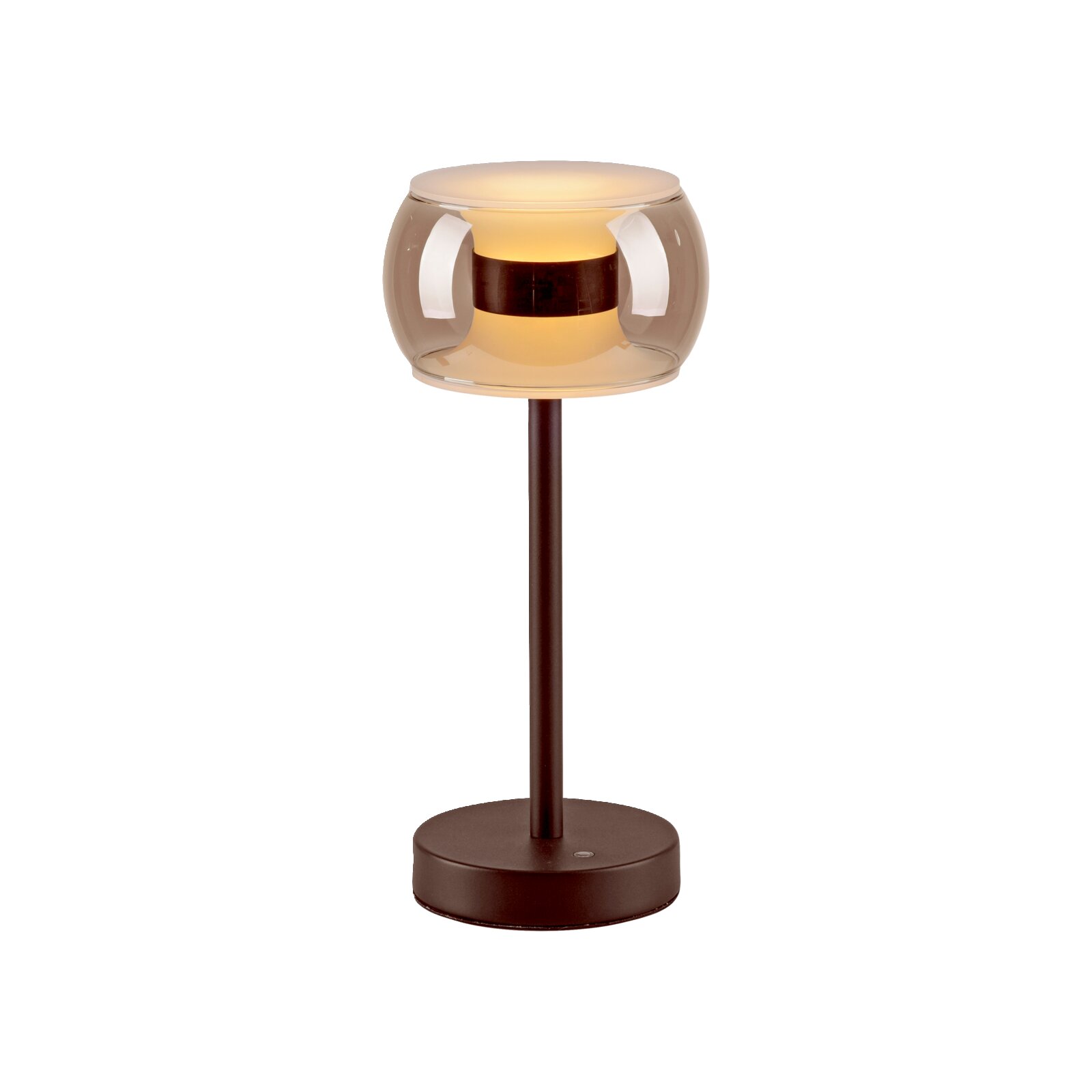 Moderne Tischleuchte mit kugelförmigem, transparent getöntem Glasschirm und warmem Licht, brauner Metallfuß mit Schalter, freigestellt auf weißem Hintergrund, Frontansicht