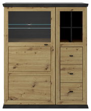 Frontale Ansicht eines Highboards aus Holz mit Glastür, Schubladen und offenen Fächern.
