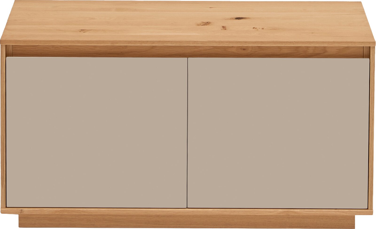 Modernes Sideboard/Lowboard aus hellem Holz mit zwei glatten, taupefarbenen Fronten, freigestellt vor weißem Hintergrund, Frontalansicht.