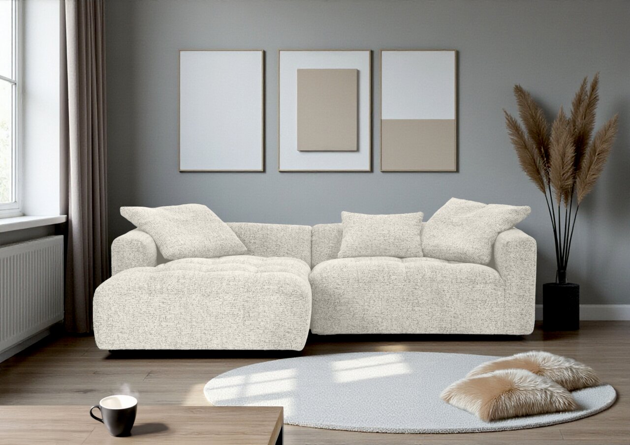 Gemütliche, helle Rundecke in einem modernen Wohnzimmer, seitliche Perspektive.