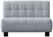 Graues Faltbett in Frontalansicht mit gepolstertem Design und schwarzen Beinen.