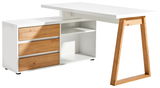 Moderner Eckschreibtisch mit weißer Oberfläche, Holzschubladen und einem offenen Regal, seitliche Perspektive