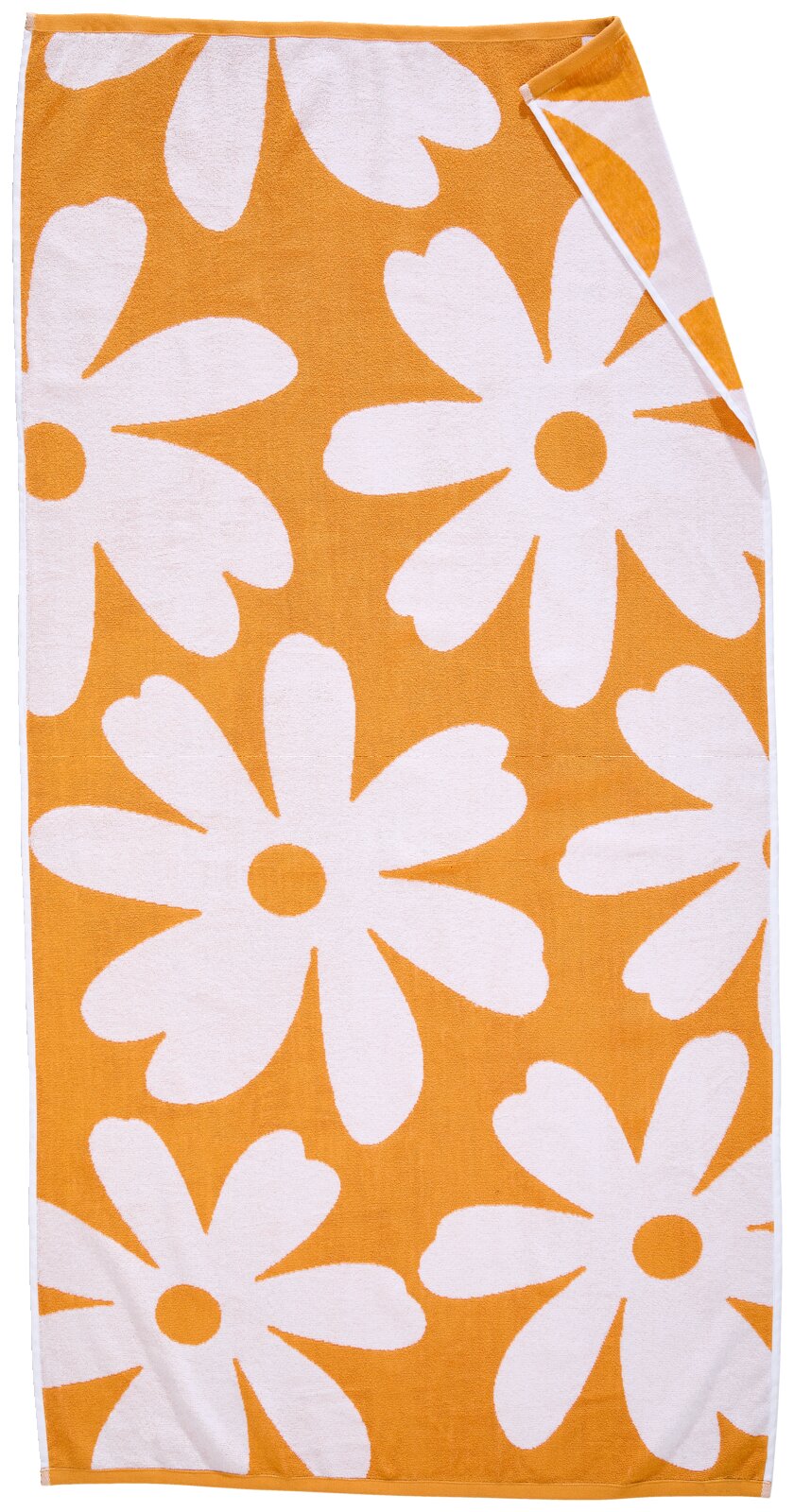 Orangefarbenes Strandtuch/Badetuch mit großen weißen Blumenmotiven, flach ausgebreitet auf weißem Hintergrund, Draufsicht (Top-Down)