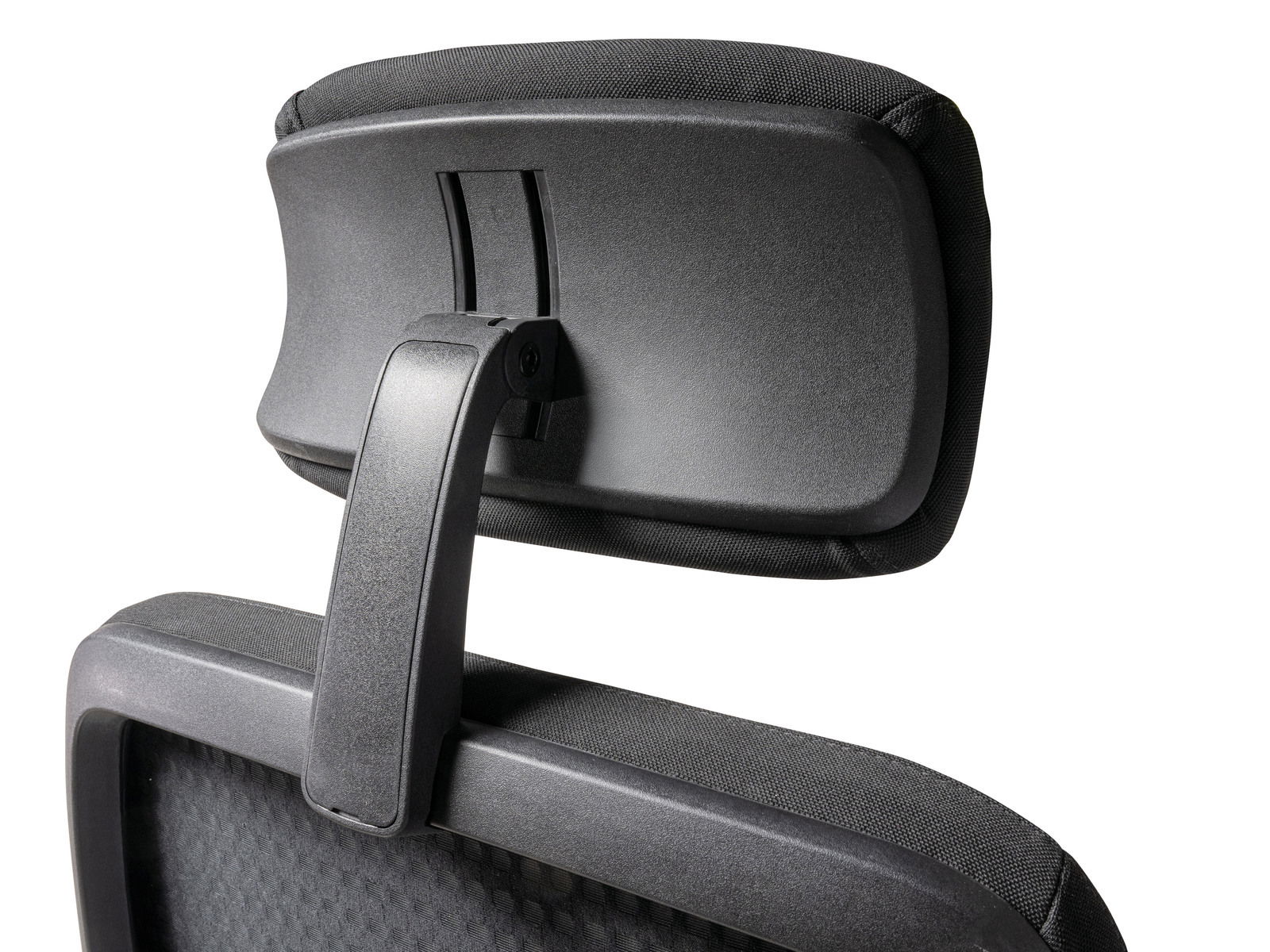 Rückansicht einer schwarzen Kopfstütze eines Chefsessels mit verstellbarer Halterung