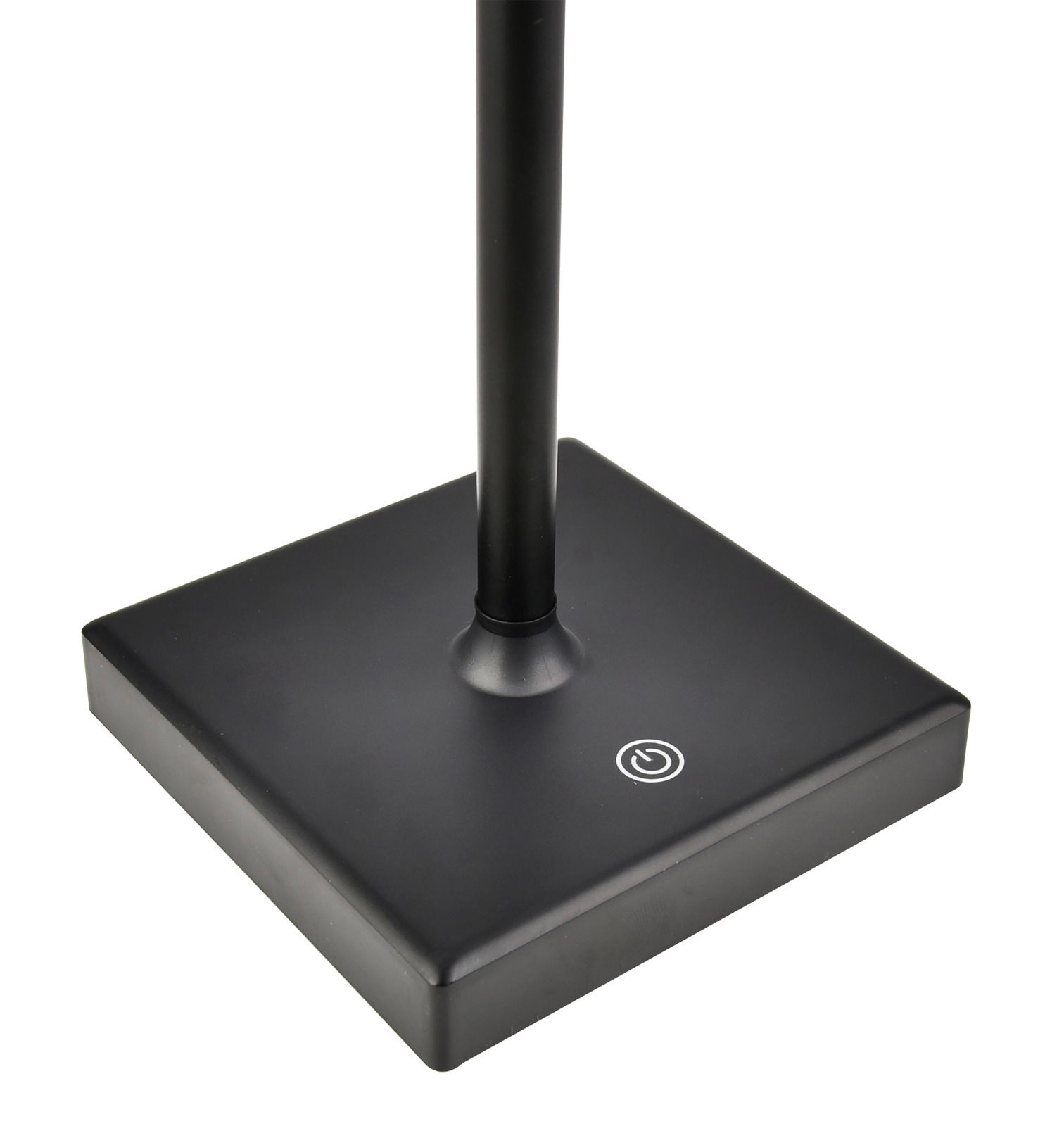 Nahaufnahme der Basis einer schwarzen Solarleuchte mit quadratischem Sockel und Ein-/Ausschalter.