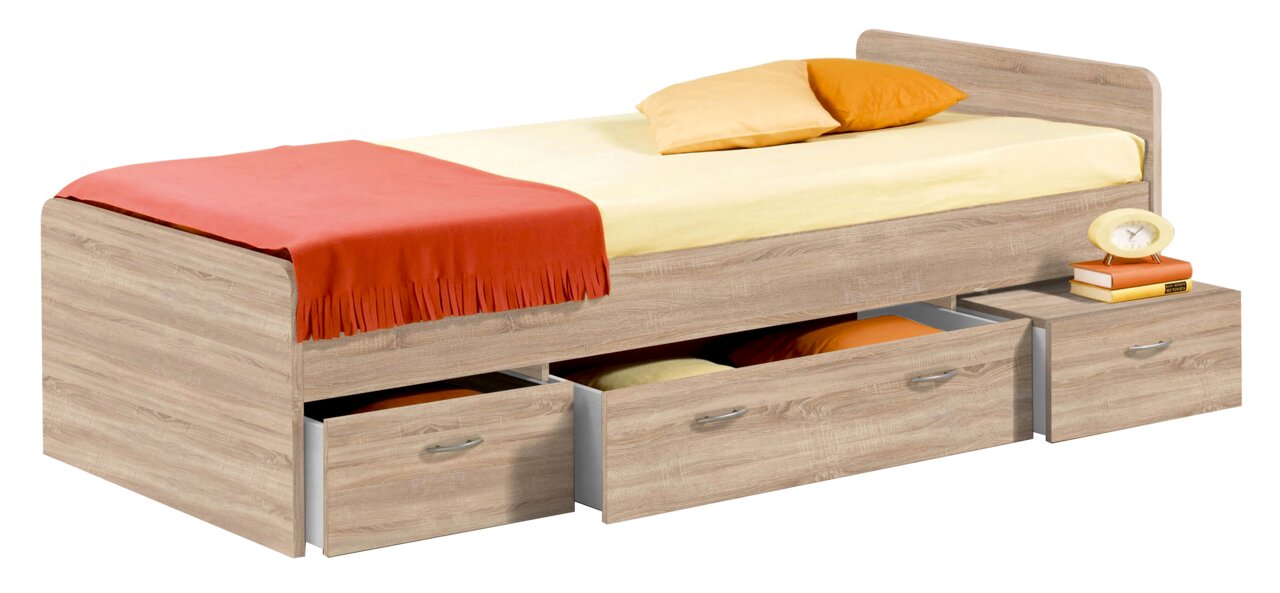 Houten jeugdbed met drie lades, een geel matras en oranje kussens, zijaanzicht