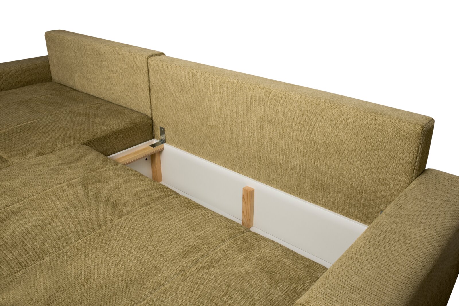 Ronde hoekbank met olijfgroene stoffen bekleding, bovenaanzicht met zichtbare opbergruimte onder de zitkussens.