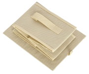 Beige gefaltete Stoffboxen mit Griff, von oben betrachtet.