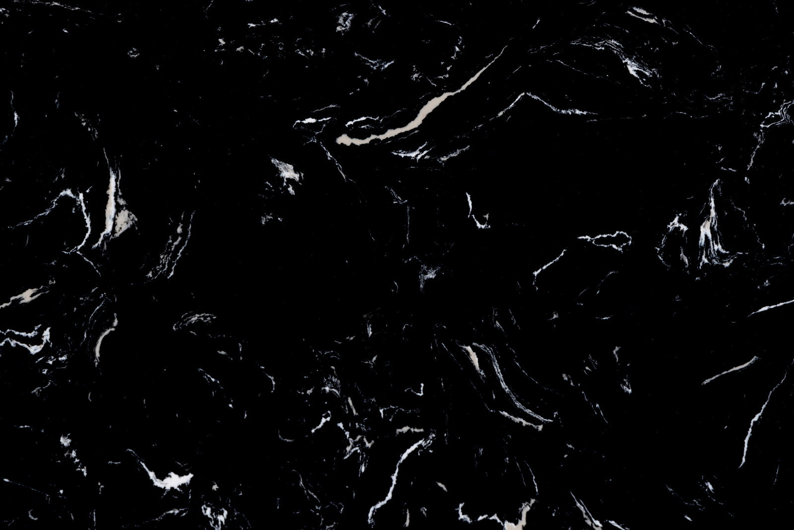 Schwarze Marmorplatte mit weißen Adern, Draufsicht