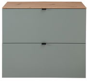 Moderner Hänge-Schuhschrank DIANA von Voleo in breiter Ausführung, Frontansicht, mit zwei Schubladen in grauer Farbe und einer Holzoberfläche.