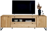 Houten tv-meubel in licht eiken met twee kastdeuren, open vak en lade op zwart metalen poten, gefotografeerd van voren op ooghoogte.