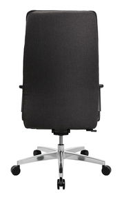 Rückansicht eines XL-Drehstuhls mit schwarzer Rückenlehne und silbernem Fußkreuz auf Rollen.