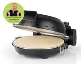 Pizza Maker 1800 Watt in seitlicher Perspektive mit geöffnetem Deckel und Pizzastein, getestet von Christian Rach.