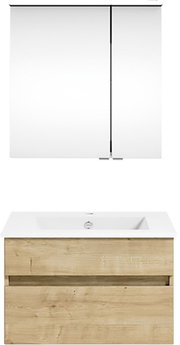 Frontale Ansicht einer modernen Badkombination mit einem weißen Waschbecken und einem Holzunterschrank, darüber ein großer Spiegelschrank.