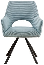 Moderner Armlehnstuhl in hellblauem Stoff mit geripptem Design, schwarzem Metallgestell, Frontalansicht.