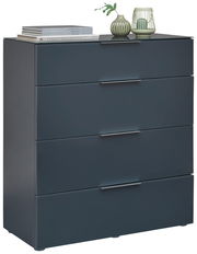 Schubkastenkommode in dunklem Blau mit vier Schubladen, dekoriert mit Büchern und grünen Vasen, seitliche Perspektive