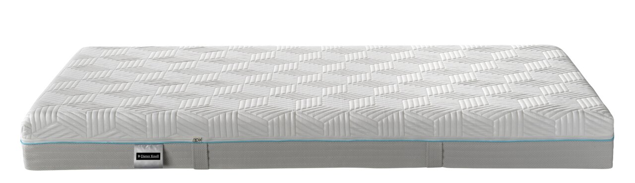 Seitliche Ansicht einer Gel-Kaltschaummatratze mit geometrischem Muster und blauer Zierleiste.