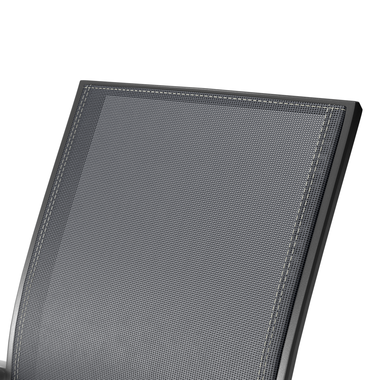 Nahaufnahme der Rückenlehne eines Stapelsessels aus grauem Netzgewebe, seitliche Perspektive