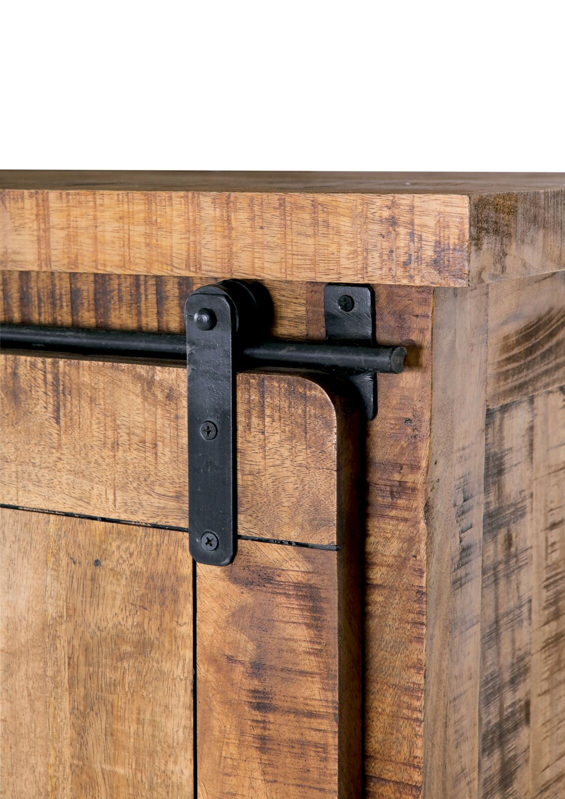 Close-up van een houten hoogkast met een zwart metalen schuifmechanisme, gezien vanaf de zijkant.