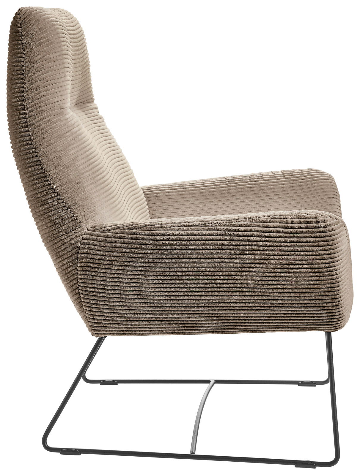 Seitenansicht eines Sessels mit geripptem Stoffbezug und schlankem Metallgestell.