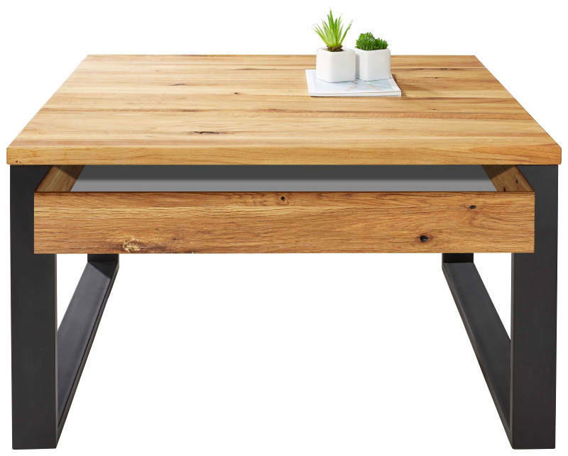 Moderner Couchtisch aus Holz mit Metallbeinen, frontal betrachtet, mit Dekoration oben.