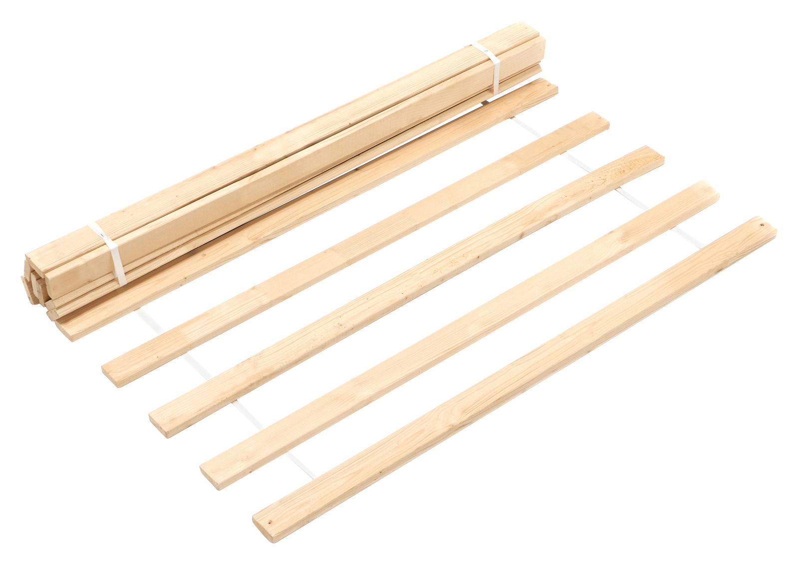 Holzrollrost in diagonaler Perspektive, teilweise zusammengerollt