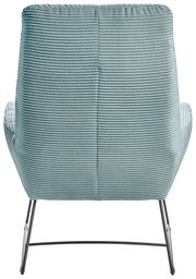 Rückansicht eines Sessels mit geripptem, hellblauem Stoffbezug und schlanken Metallbeinen.