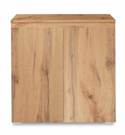 Kommode aus Holz in Frontansicht mit natürlicher Holzmaserung