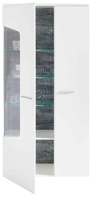 Weiße, zweitürige Vitrine mit Glaseinsätzen und Holzrückwand, teilweise geöffnet, seitliche Perspektive.
