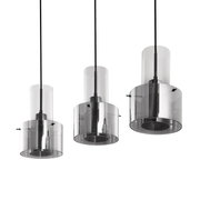 Moderne hanglamp met drie cilindervormige, rookgrijze glazen kappen, gezien van onderaf.