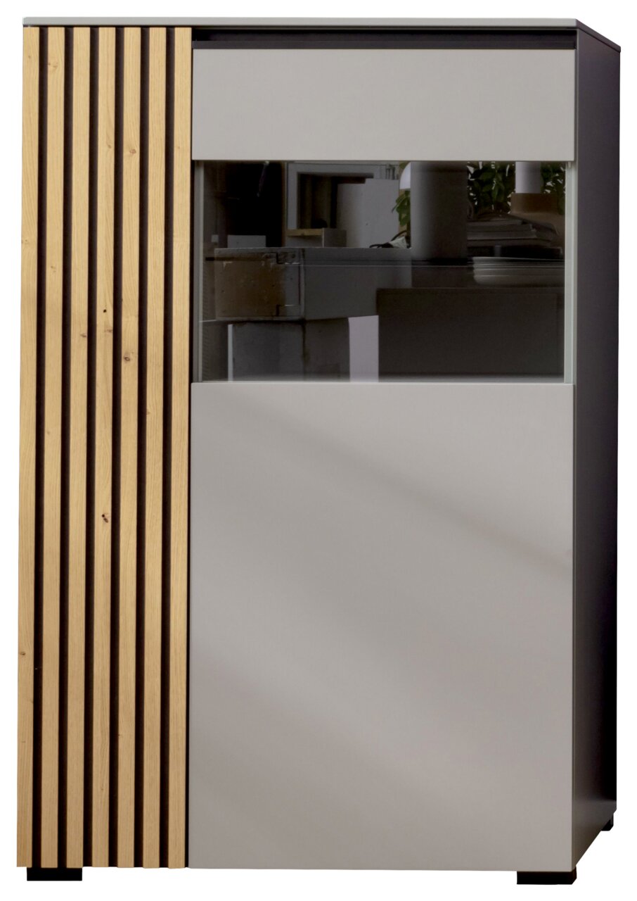 Moderano Hoog dressoir ARTA Vooraanzicht van een modern hoogkast met houten lamellen en een glazen voorkant.