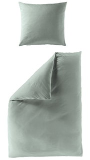 Bettwäsche-Set in hellem Grau, bestehend aus einem Kissenbezug und einem Bettdeckenbezug, aus der Vogelperspektive fotografiert.