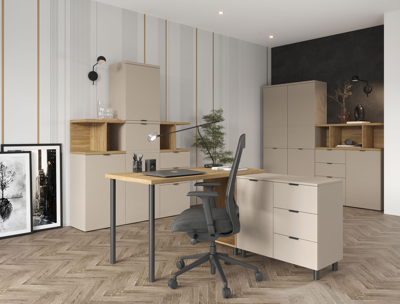 Moderne Büromöbelkombination mit Schreibtisch, Standelementen und Regalen in einem stilvollen Raum mit Holz- und Metallelementen, aus der Perspektive von vorne links betrachtet.