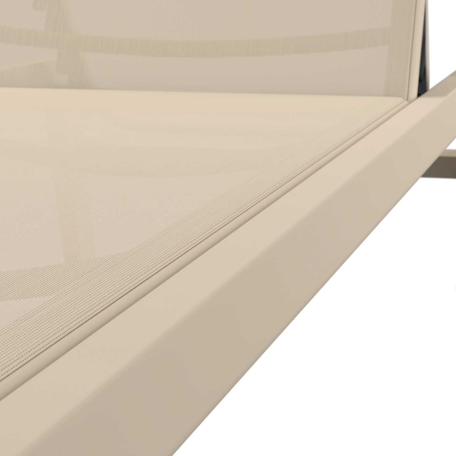 Nahaufnahme einer beigen Sonnenliege aus seitlicher Perspektive